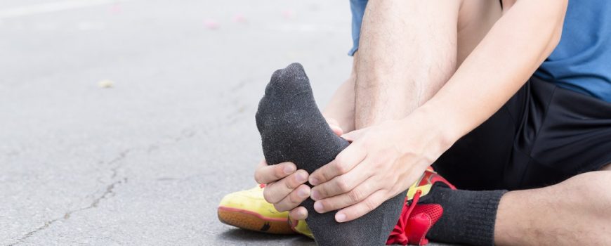 How does Physical therapy help plantar fasciitis?
