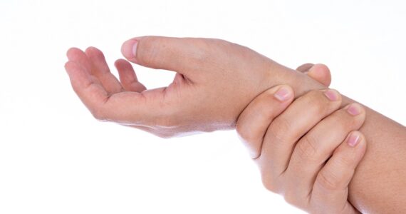 Common causes for wrist pain when bending the wrist
